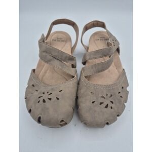 Earth Origins Medium Bosk Brenda Suede Comfort Sandals Taupe Women Adjustable